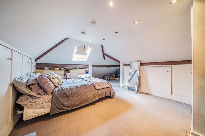 Loft Room- click for photo gallery